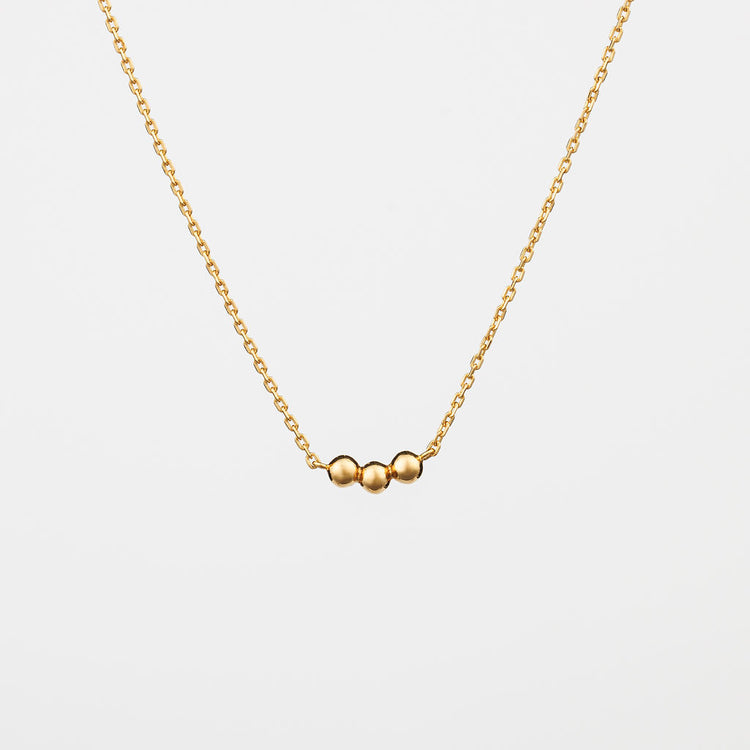 Dainty gold trio ball necklace for everyday