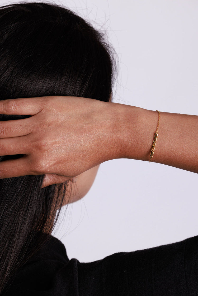 Courage bracelet in gold